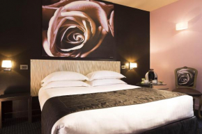 Отель Hôtel Le Fabe  Париж